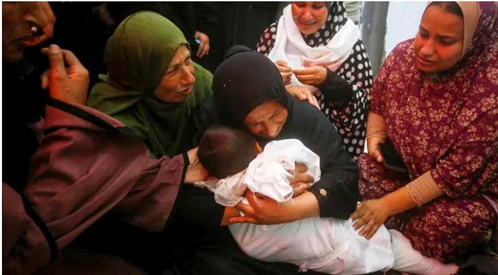 গাজায় স্কুলে বোমা হামলা, নিহত ২৫