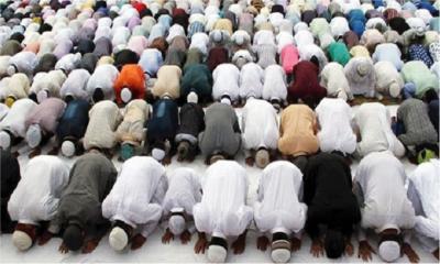 ৪০ দিন টানা জামাতে নামাজ পড়লে ২টি নাজাত মেলে