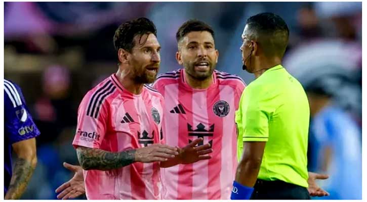 অরল্যান্ডো সিটির কাছে ৩-০ গোলে বিধ্বস্ত মেসিবাহিনী, পেলেন হলুদ কার্ডও