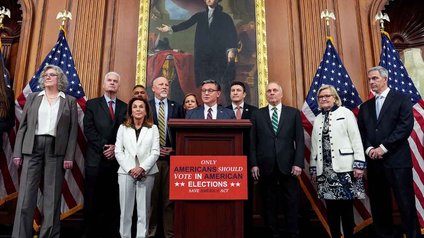 মার্কিন প্রতিনিধি পরিষদে বিতর্কিত ‘সেভ আমেরিকা অ্যাক্ট’ পাস