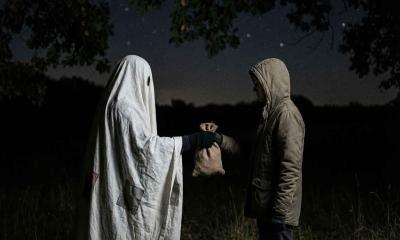 গোপন দান ও আল্লাহর সন্তুষ্টি: এক কৃপণ ব্যক্তির বদলে যাওয়ার গল্প