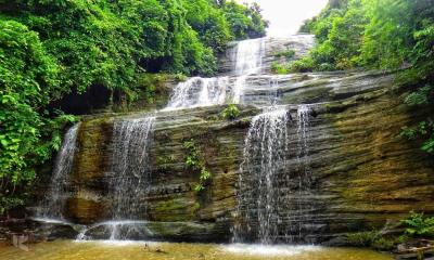 Khoiyachhora waterfall emerges as ideal one-day adventure destination