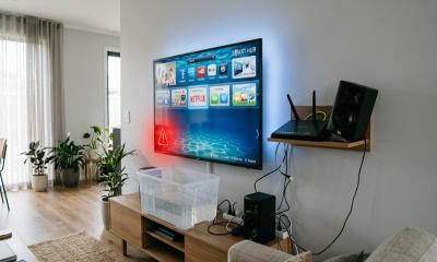 5 Things You Should Never Keep Near Your Smart TV