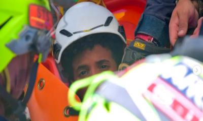 Two Boys Rescued Alive From Venezuela Quake Rubbl