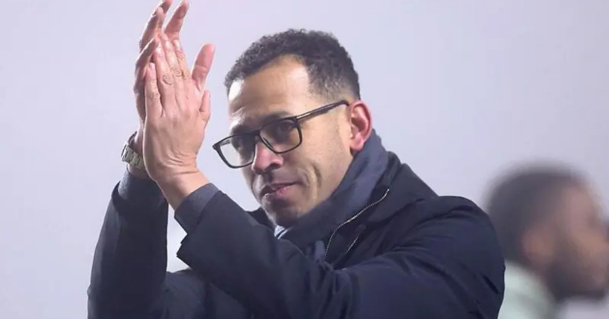 Chelsea, Man Utd, and Palace on the Hunt: A Global Managerial Shift Awaits