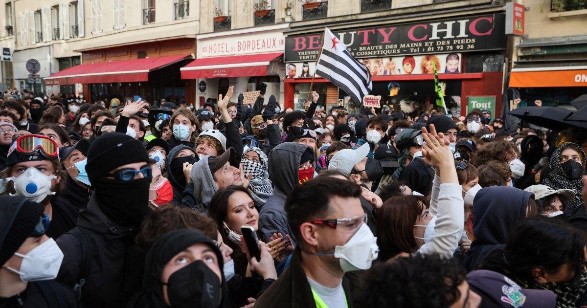 France Braces for Nationwide Protests as Yellow Vest Activists Join Students