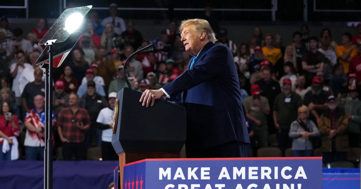 Trump Touts Executive Power at Kentucky Rally to Boost Republicans