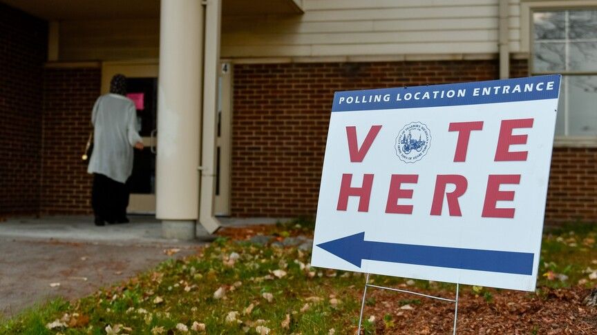 Early Voting Opens Across Multiple US States Ahead of November Election