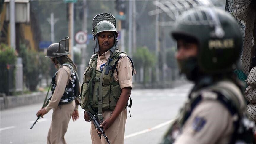 প্রধান নির্বাচন কমিশনারের পদত্যাগের দাবিতে বিক্ষোভ: আটক বেশকয়েকজন