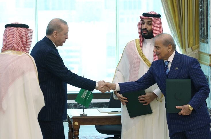 Pakistan Confirms Ratification of Mecca Defence Pact With Türkiye and Saudi Arabia