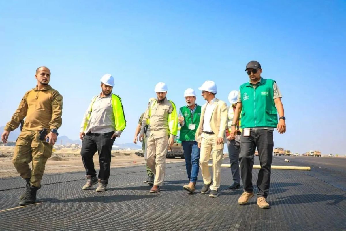 Aden Governor Escapes Missile Strike After Airport Inspection Tour