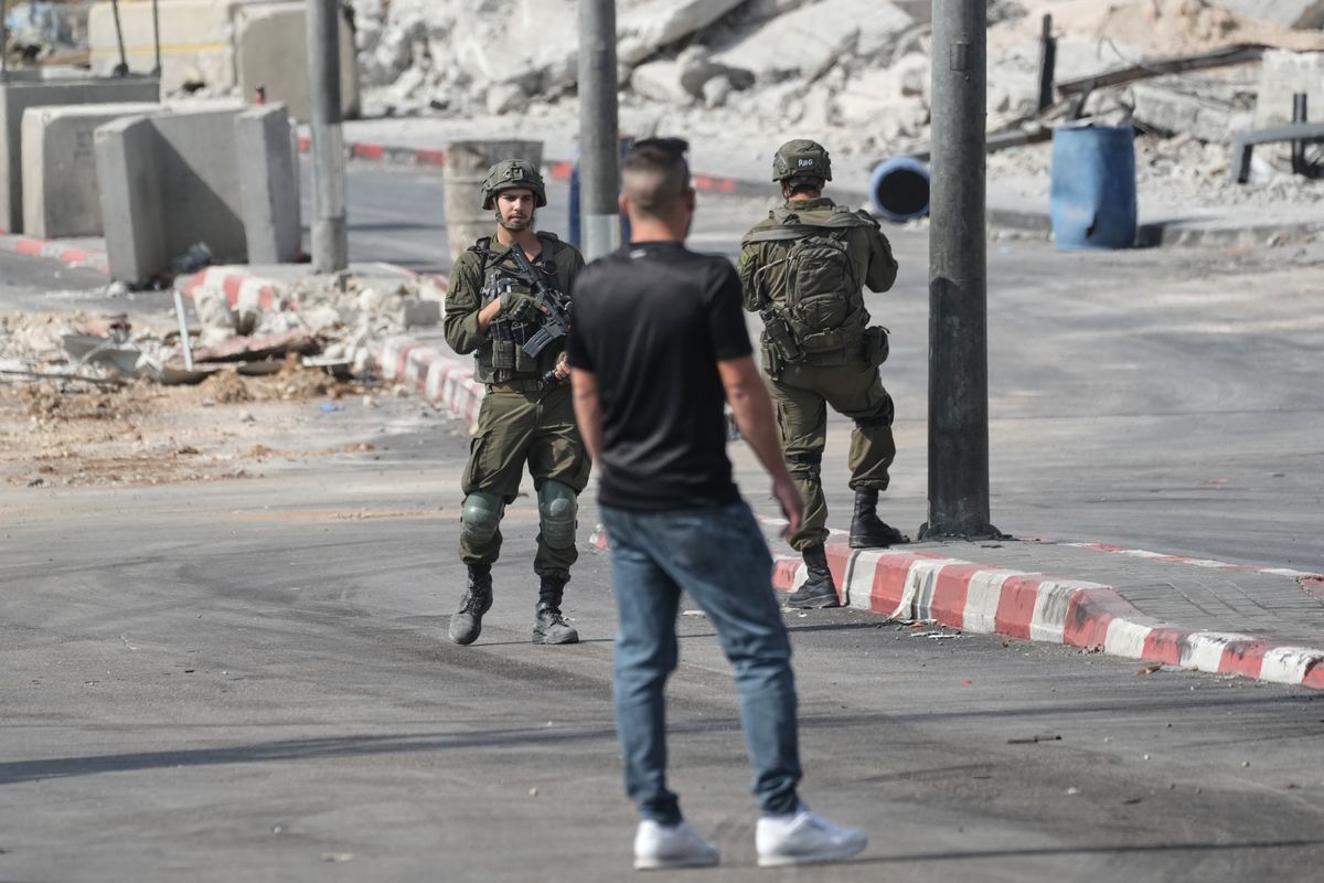 Israeli Forces Displace 1,500 Palestinians in Hebron After Deadly Attack