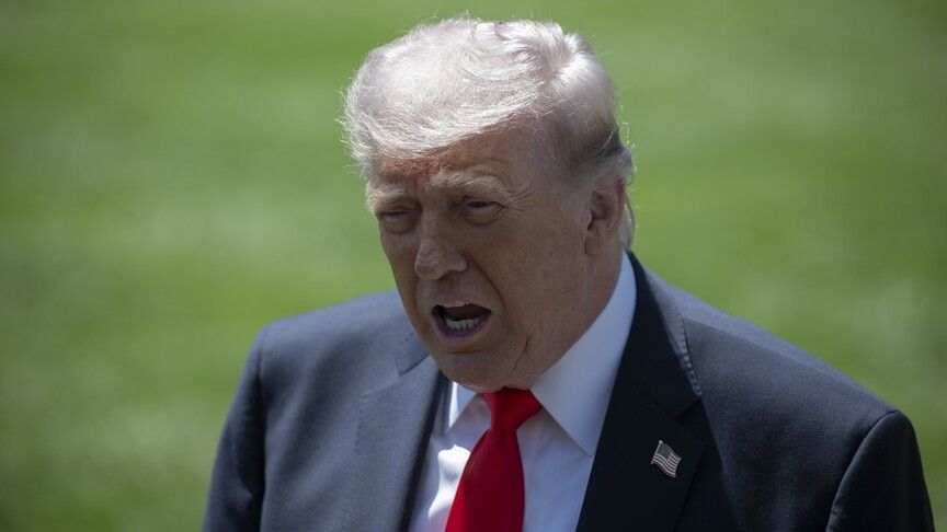 Trump Warned Over Midterm Risk and Potential Iran Strike