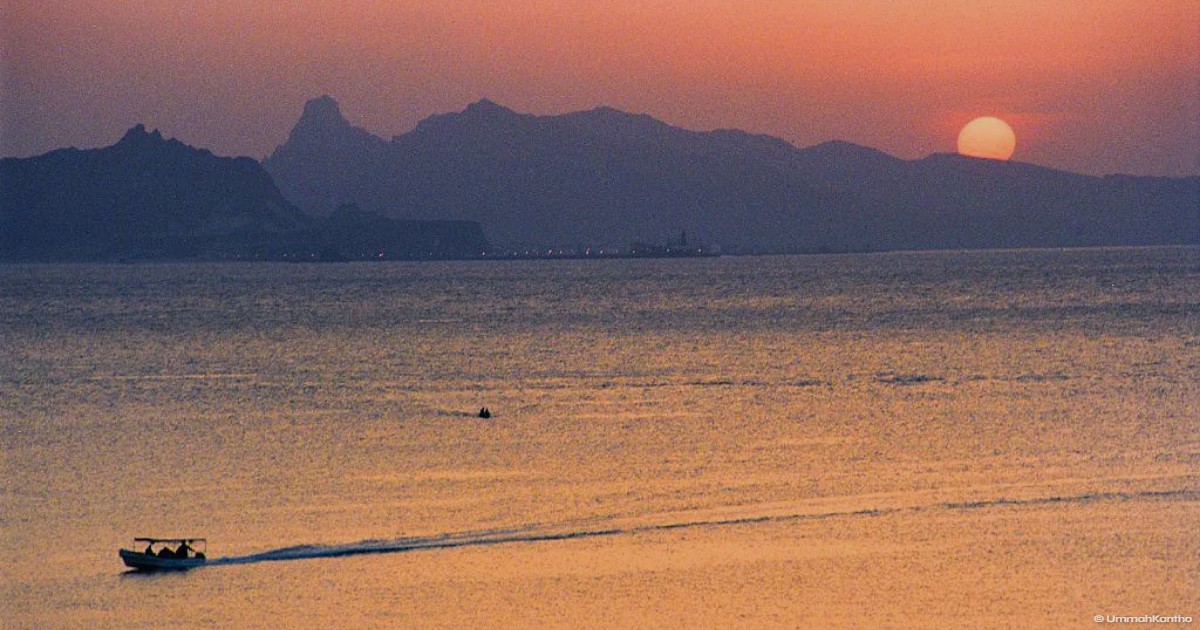 Somali Pirates Hijack Oil Tanker MT Eureka Off Yemen Coast