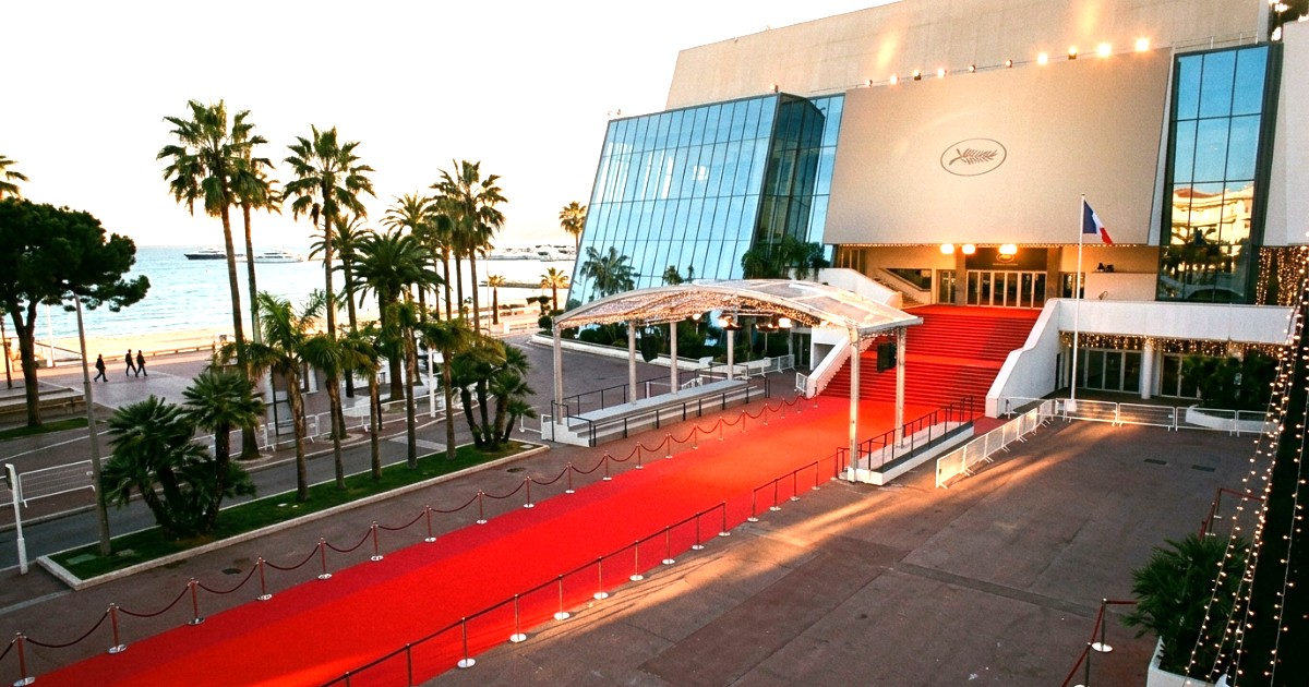 Barbra Streisand To Miss Cannes Film Festival Due To Injury