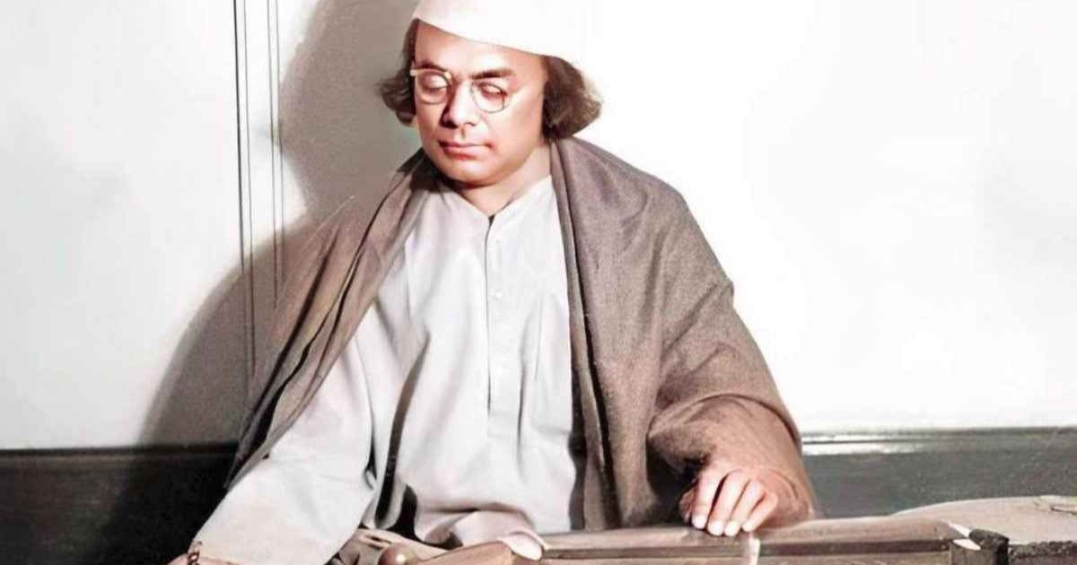 জাতীয় কবি কাজী নজরুল ইসলামের ১২৭তম জন্মবার্ষিকী আজ