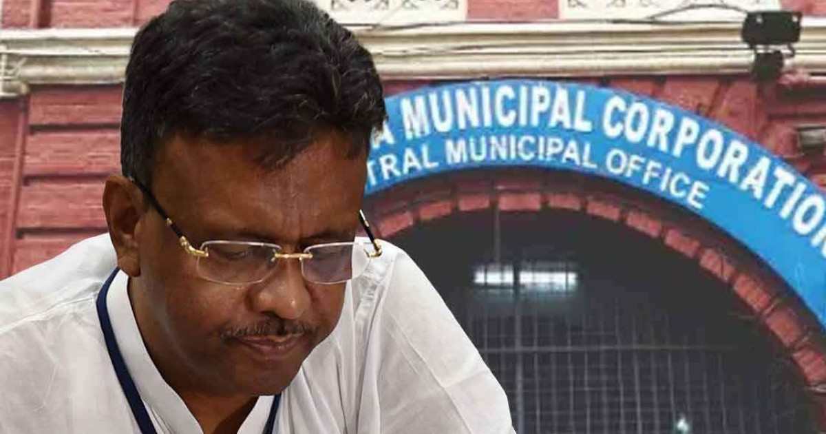 মেয়র পদ থেকে ফিরহাদ হাকিমের ইস্তফা: চাপে তৃণমূল