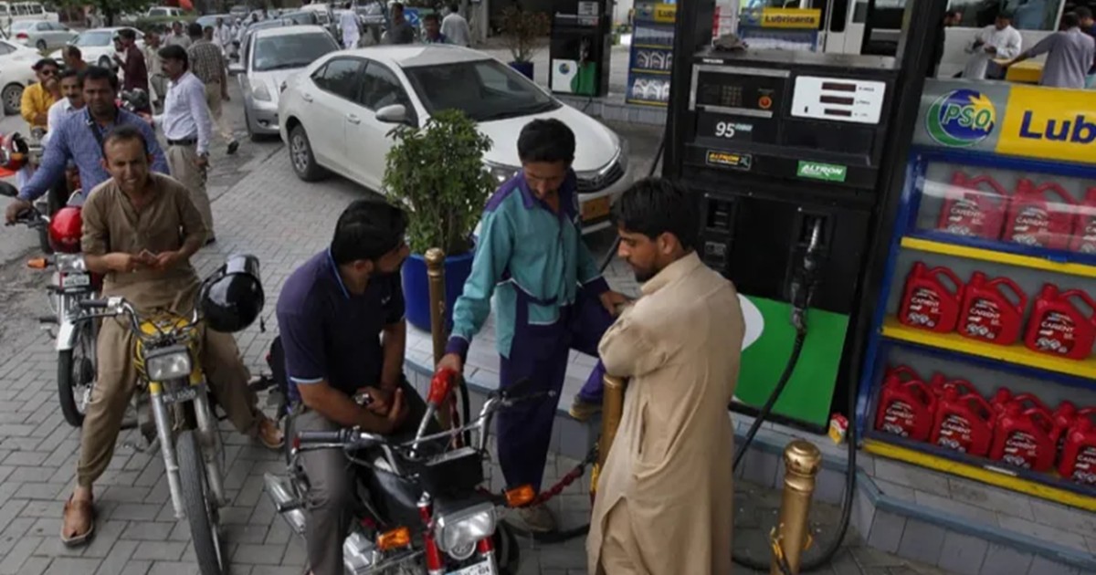 Pakistan Reduces Petrol Prices Following Global Market Drop