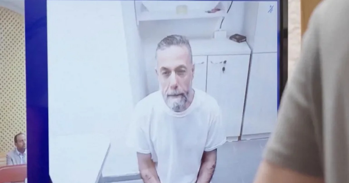 Prominent Gaza Hospital Director Kept in Israeli Prison