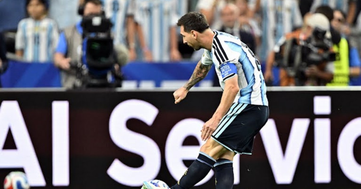 Lionel Messi Misses Penalty as Argentina Draws Austria