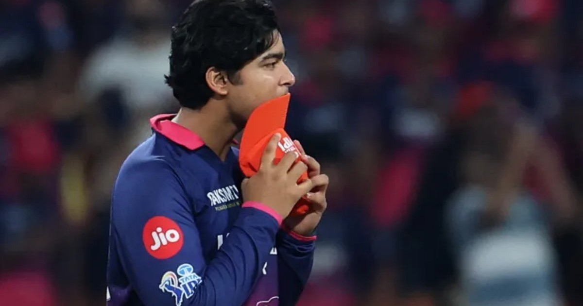 ভারতীয় জার্সিতে ১৫ বছরের বৈভব সূর্যবংশী শচীনকে ছাড়ানোর রেকর্ড