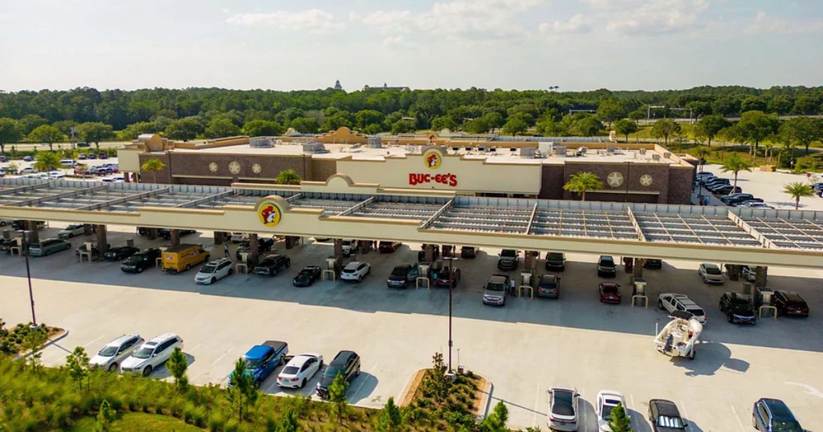 World Cup Tourists Discover the Real America Beyond Stadiums