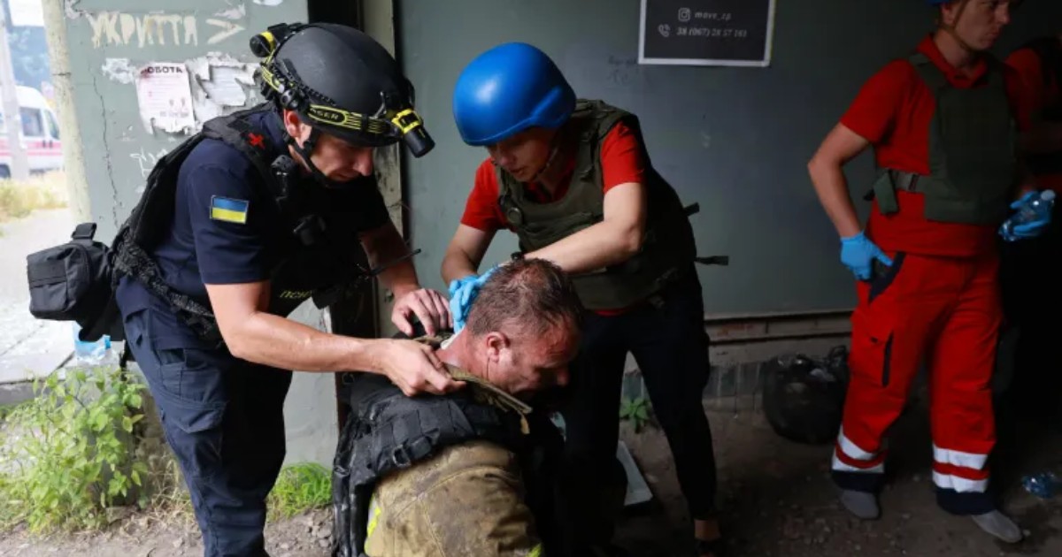Russia-Ukraine War Escalates as Overnight Strikes Kill Three