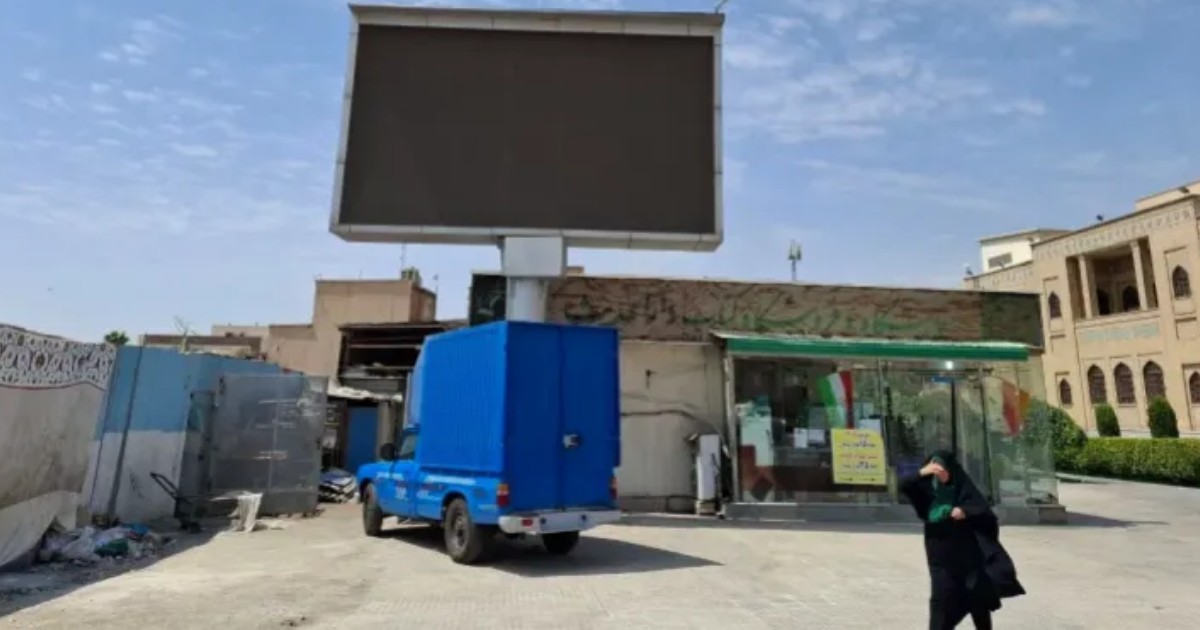 War and Heatwave Trigger Massive Power Blackouts Across Iran