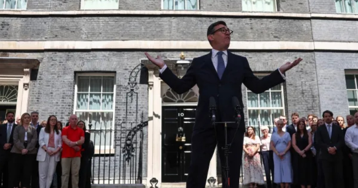 Andy Burnham Becomes UK Prime Minister Amid Political Shift