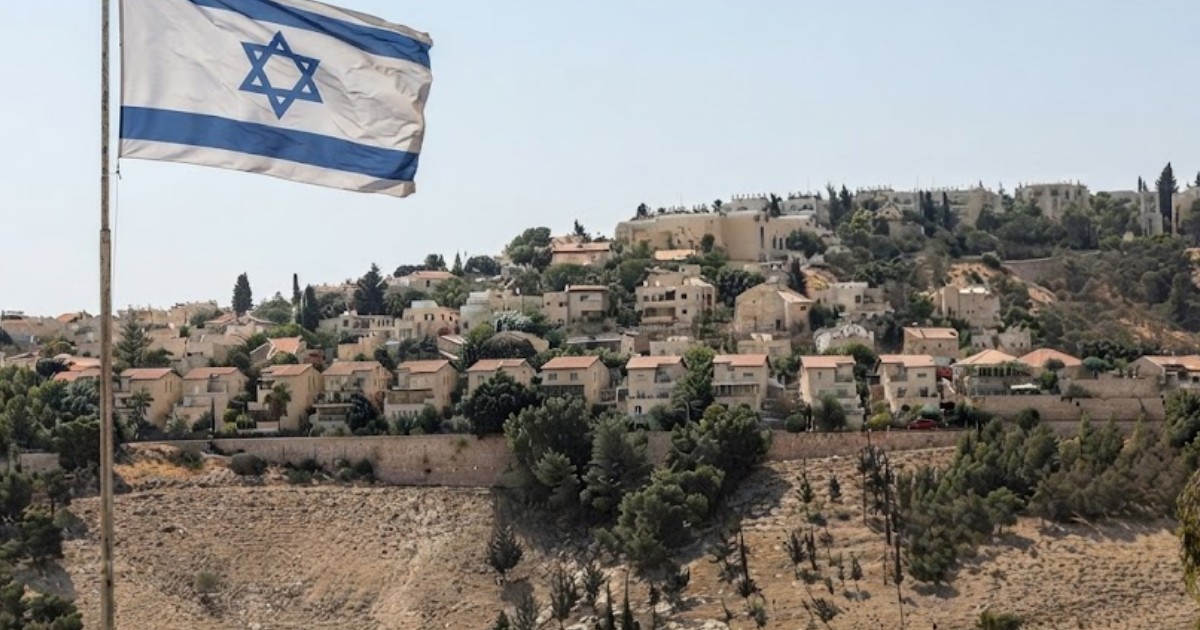 Israeli ministers and settlers march demanding Gaza resettlement