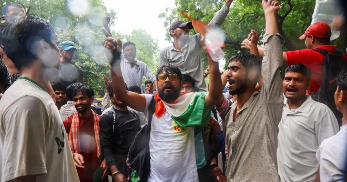 ভারতের শিক্ষা সংস্কার আন্দোলনে চাপে মোদী সরকার