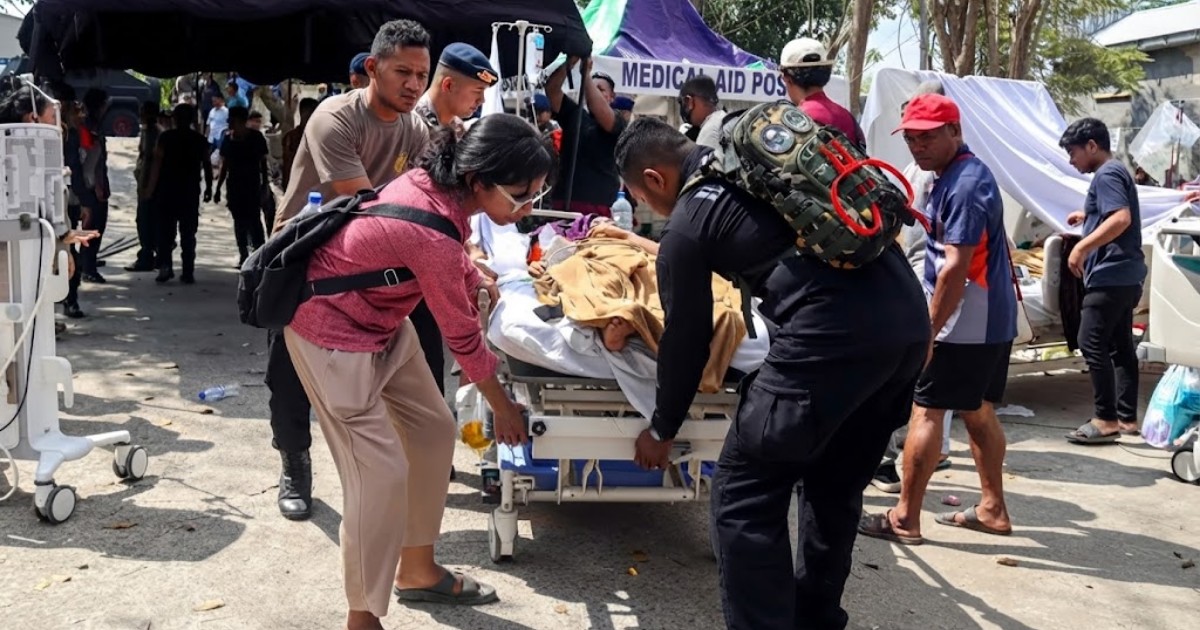 Massive 7.7 Quake Hits Indonesia, Leaving 47 Dead