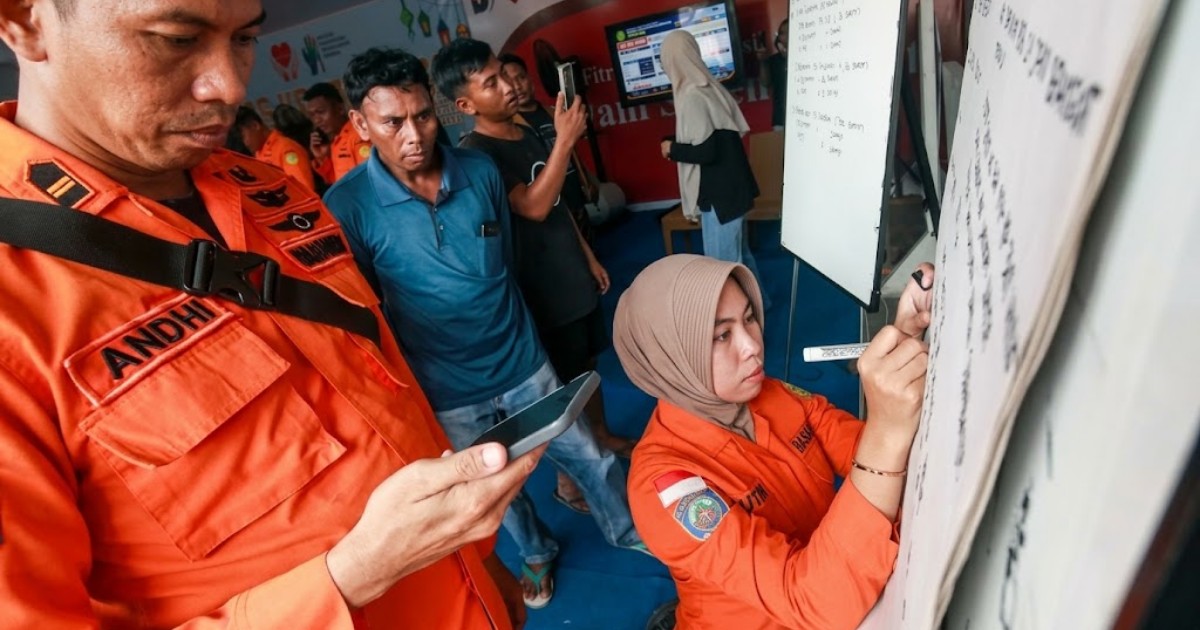 Indonesia ferry disaster leaves 6 dead and 130 missing