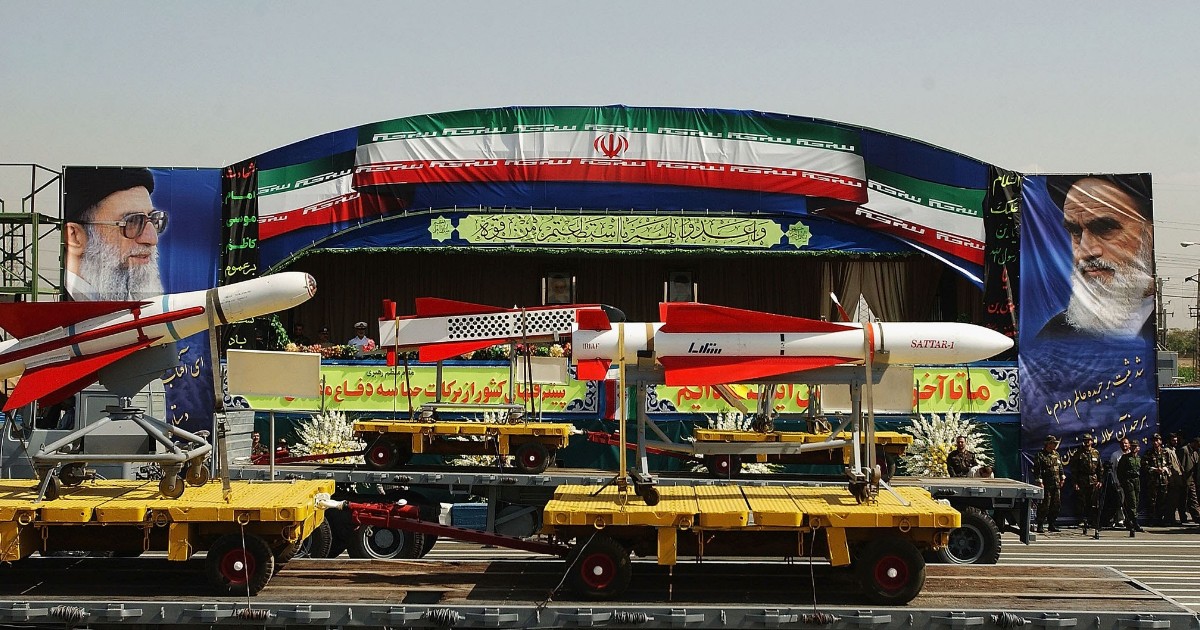 Iran Military Warns US Preparing New Air Assault